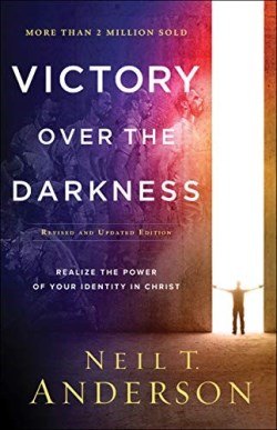 9780764235993 Victory Over The Darkness (Revised)