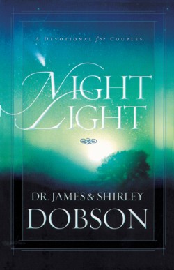 9781414320601 Night Light : A Devotional For Couples
