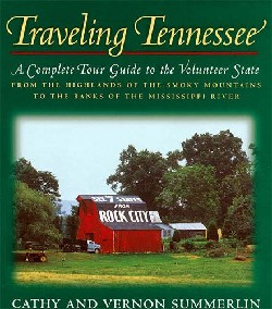 9781558536760 Traveling Tennessee : A Complete Tour Guide To The Volunteer State From The