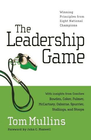 9781400280117 Leadership Game : Winning Principles From Eight National Champions